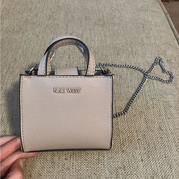 Nine West mini leather bag with crossbody chain - Picture 1 of 3